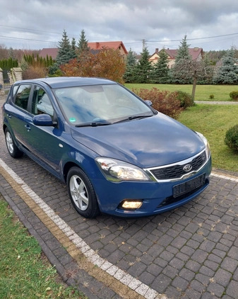 Kia Ceed cena 18900 przebieg: 134000, rok produkcji 2010 z Drzewica małe 37